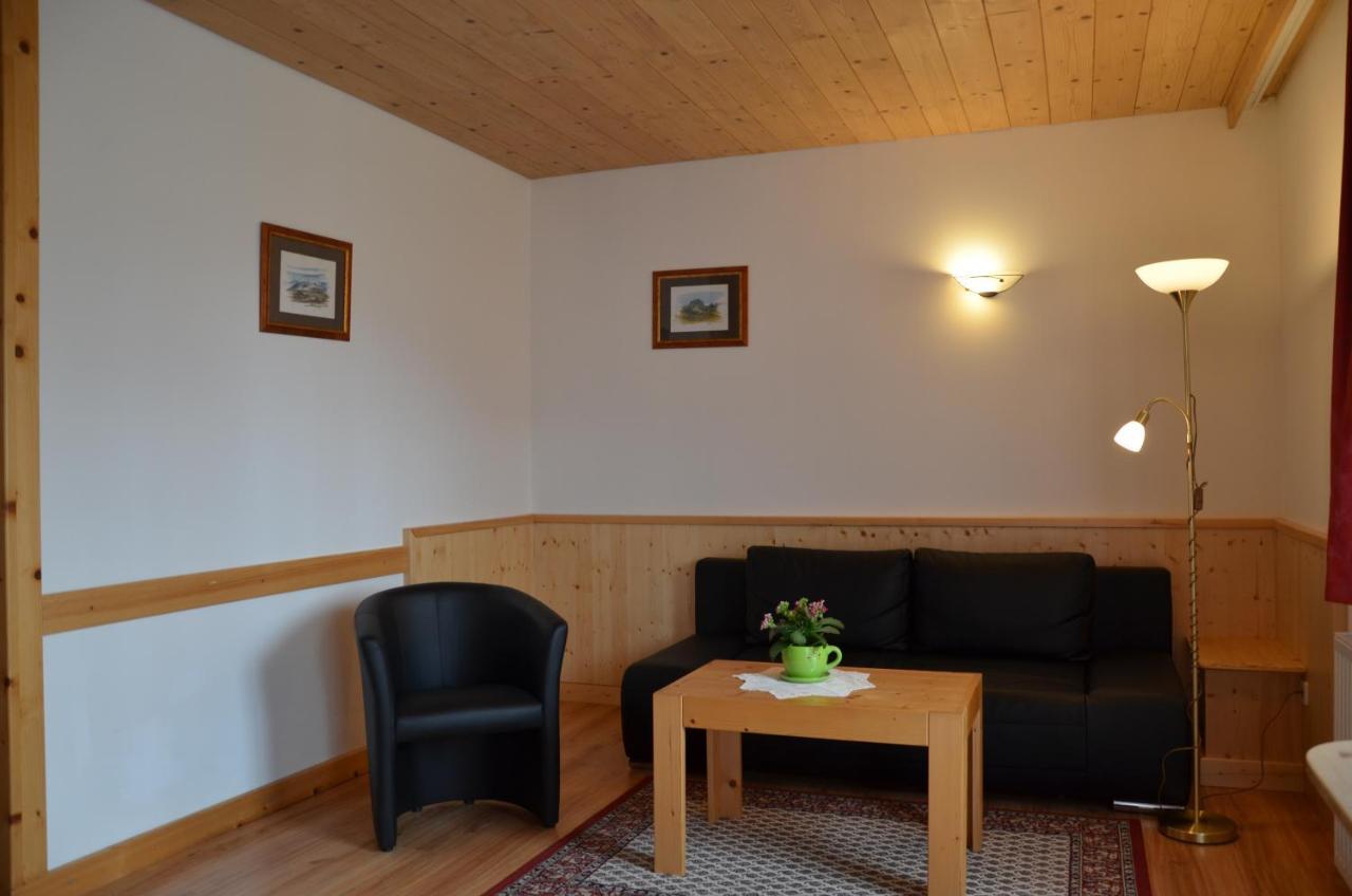 Pension Zum Schreiner Hermagor-Pressegger See Bagian luar foto